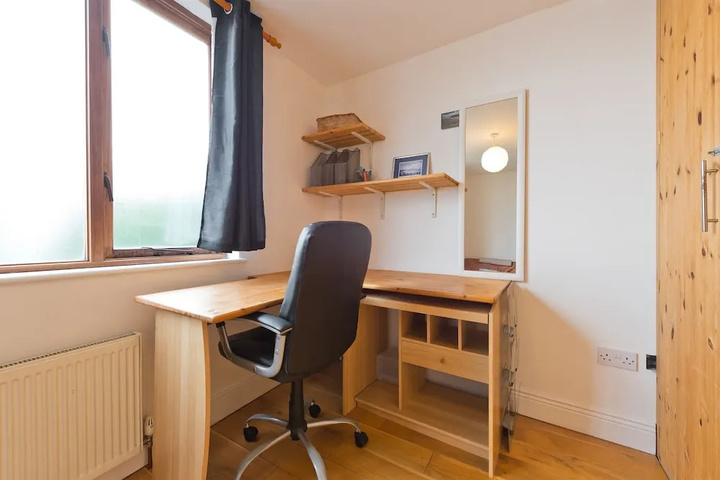 Room 2 of 11