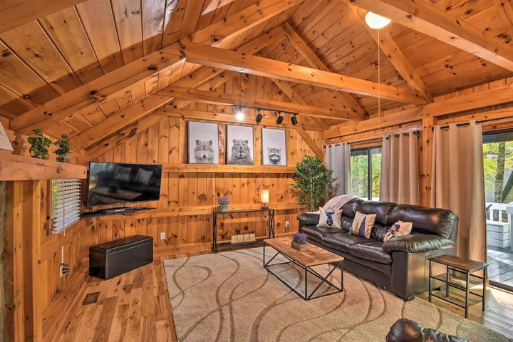 Image of Modern Mountain Cabin w / Resort-style Amenities!