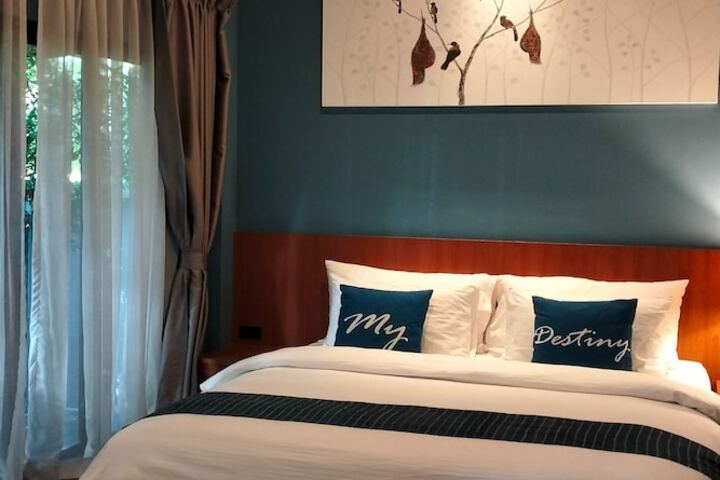 Room 4 of 34