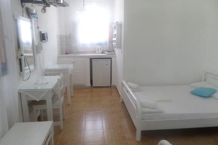Room 2 of 16