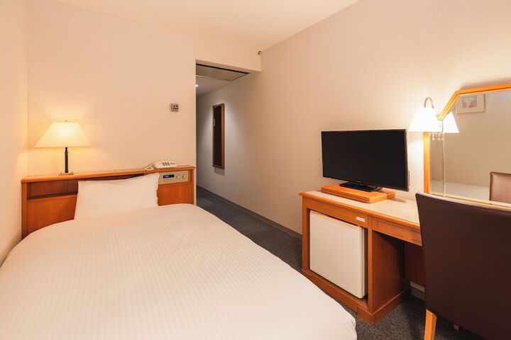 Room 13 of 44