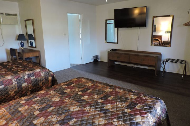 Room 11 of 31