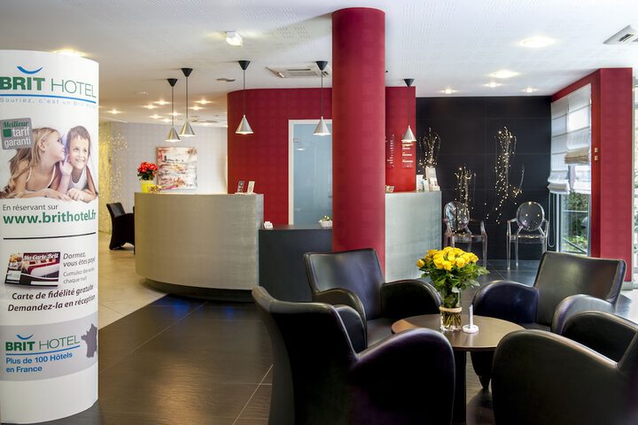 Hotel 2 of 70