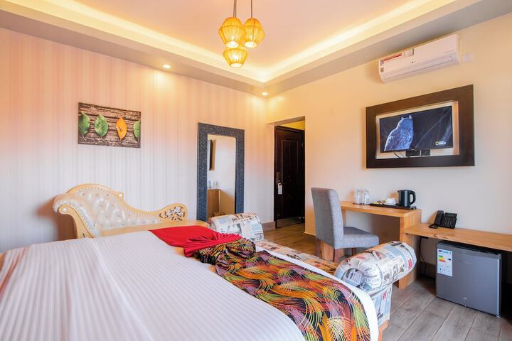 Room 5 of 29