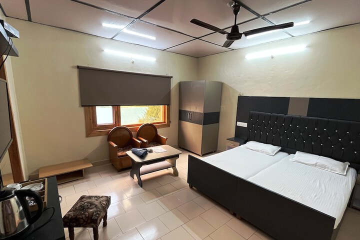 Room 14 of 56