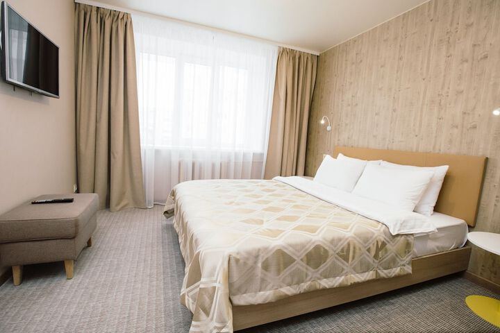 Room 8 of 52
