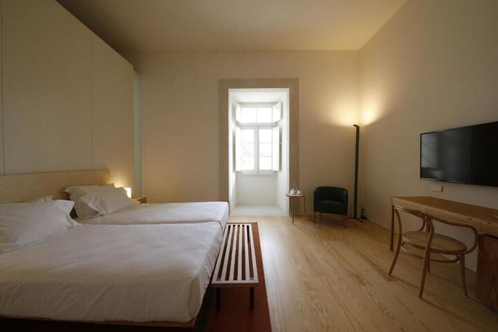 Room 21 of 52
