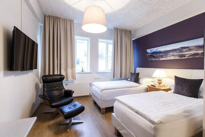 Room 4 of 65