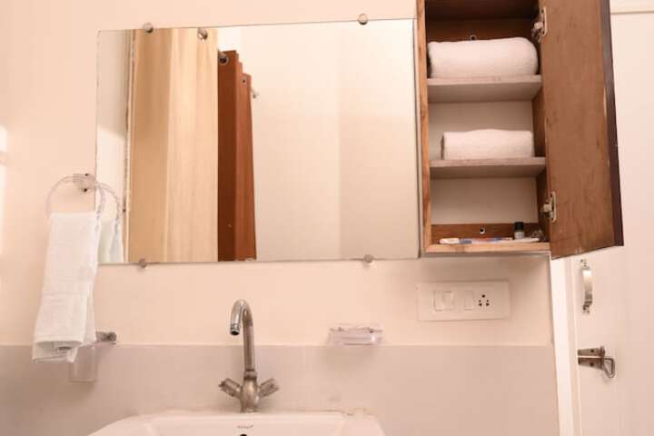 Room 38 of 59
