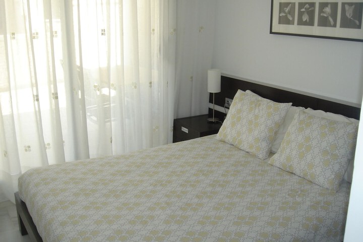 Room 4 of 44