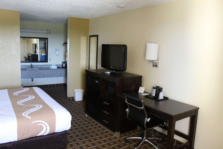 Room 19 of 49