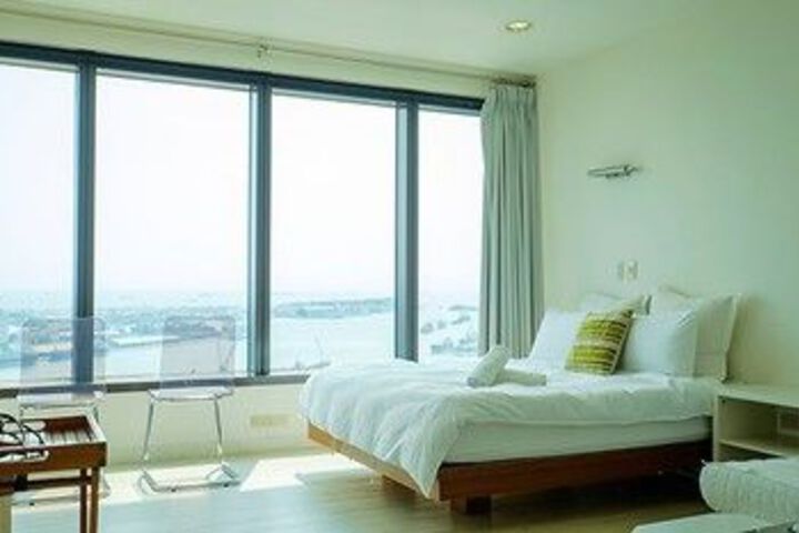 Room 21 of 42