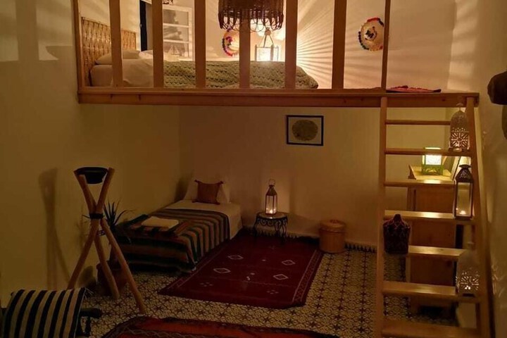 Room 11 of 39
