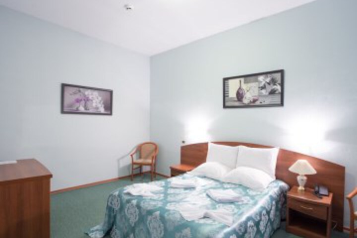 Room 15 of 111