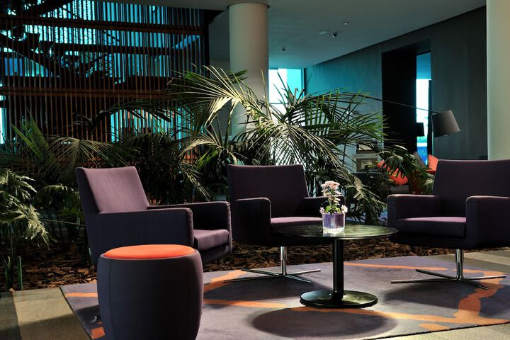 Guest Lobby