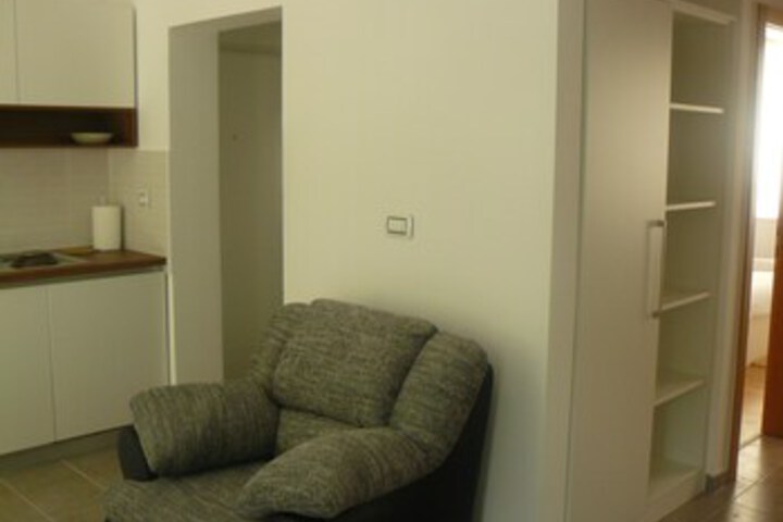 Room 25 of 63