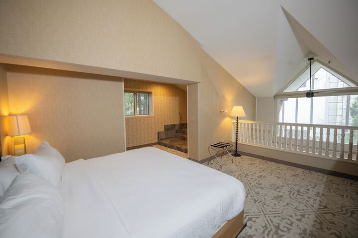 Suite 87 of 92