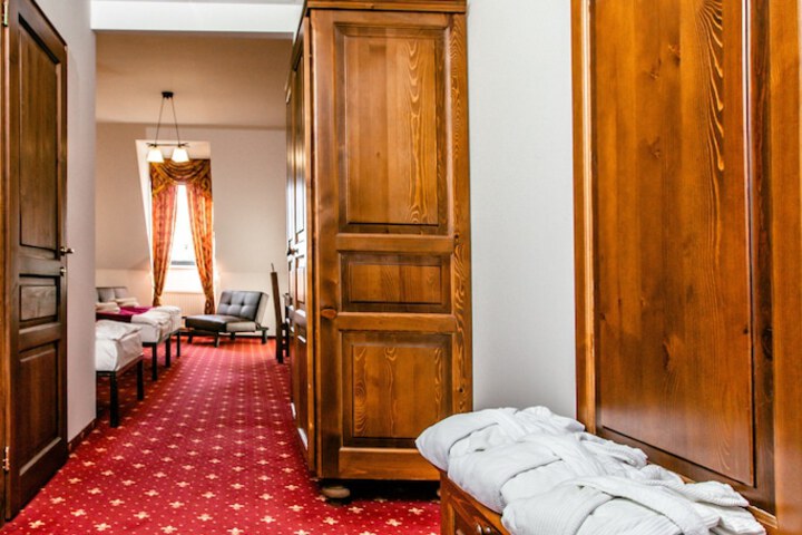 Room 5 of 54