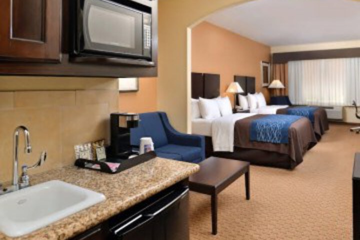 Suite 36 of 40
