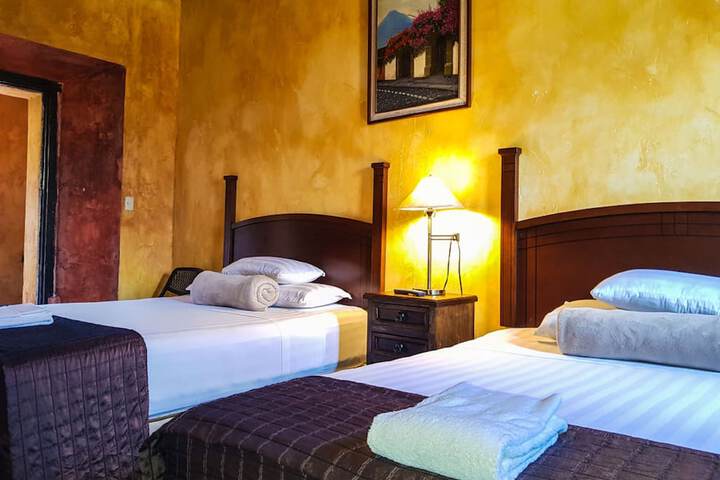 Room 4 of 37