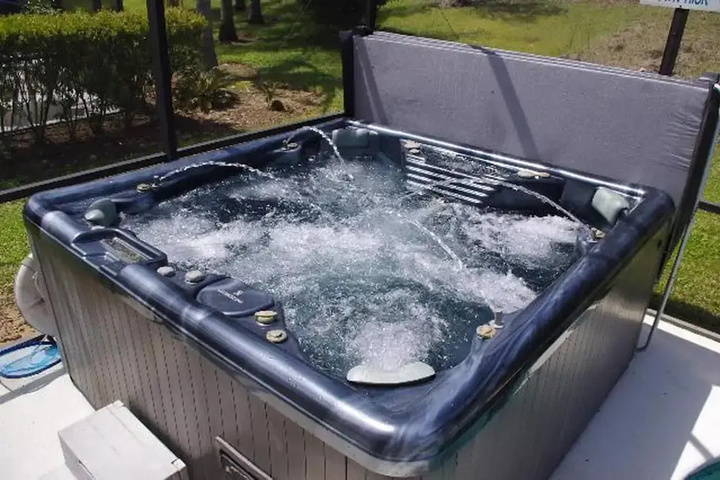 Pool 16 of 27