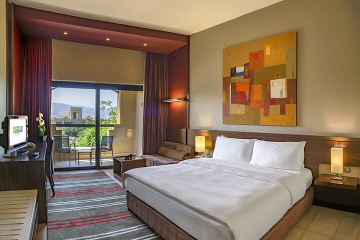 Room 35 of 120