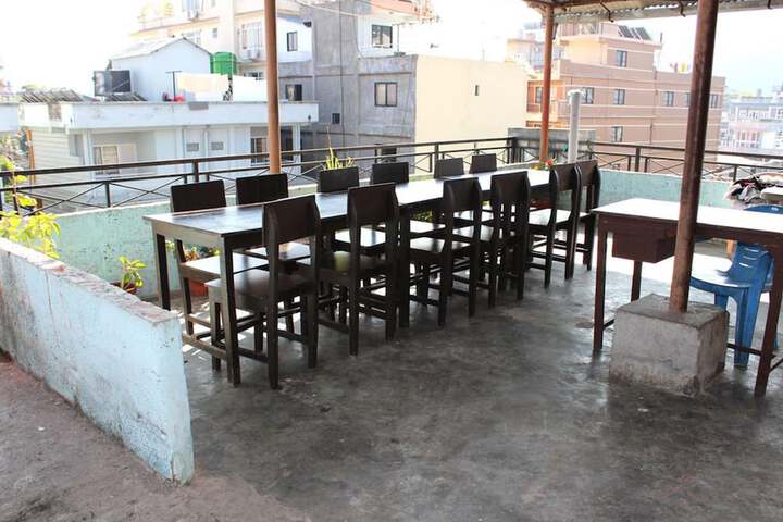 Dining 14 of 19