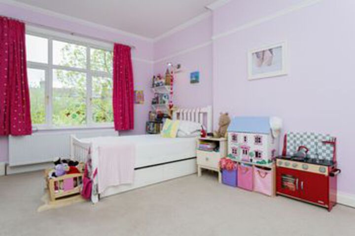 Room 12 of 30