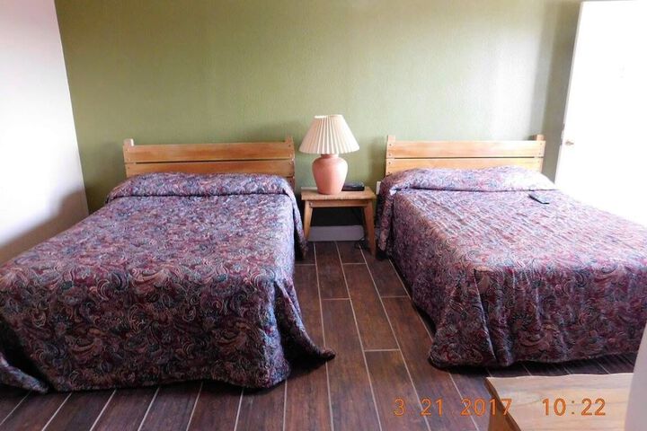 Room 7 of 13
