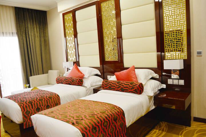 Room 22 of 25