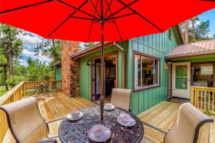 Texas Trio 3 Bedrooms, Fireplace, Sleeps 6 in Ruidoso, NM