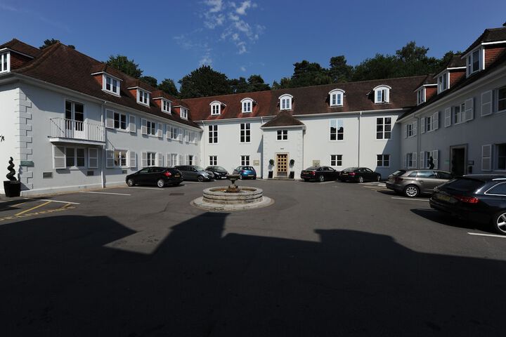 Hotel Exterior 74 of 82