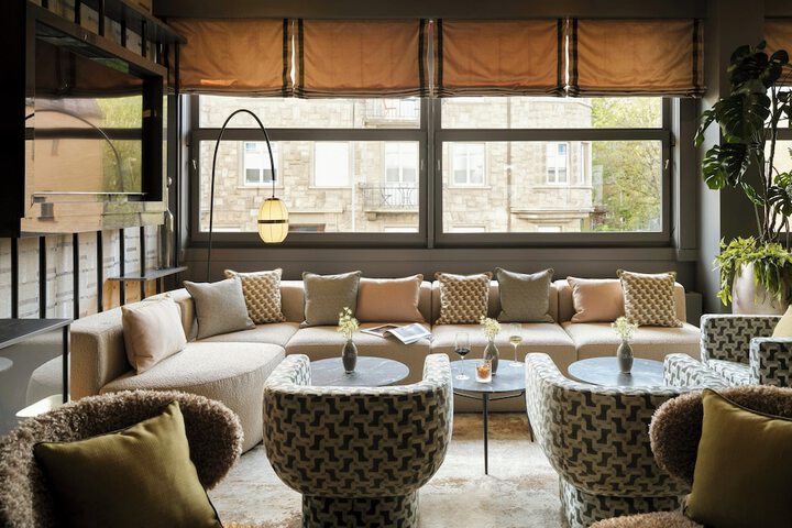 Guest Lobby