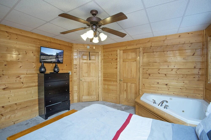 Room 3 of 20