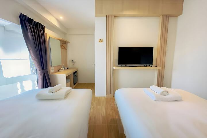 Room 11 of 25
