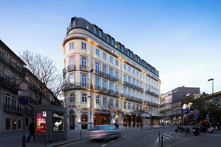 Pestana Porto - a Brasileira City Center &  Heritage Building in Porto