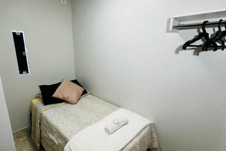 Room 22 of 80