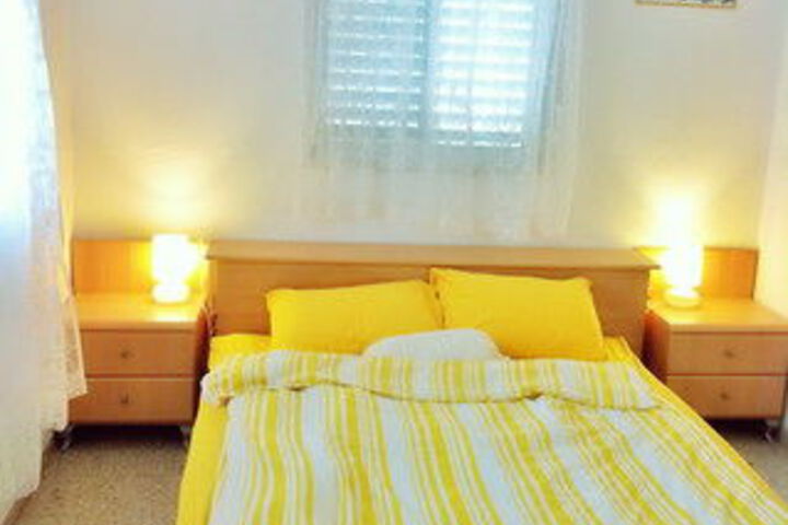 Room 25 of 81