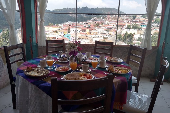 Hotel and Restaurant Los Arcos in Tlalpujahua