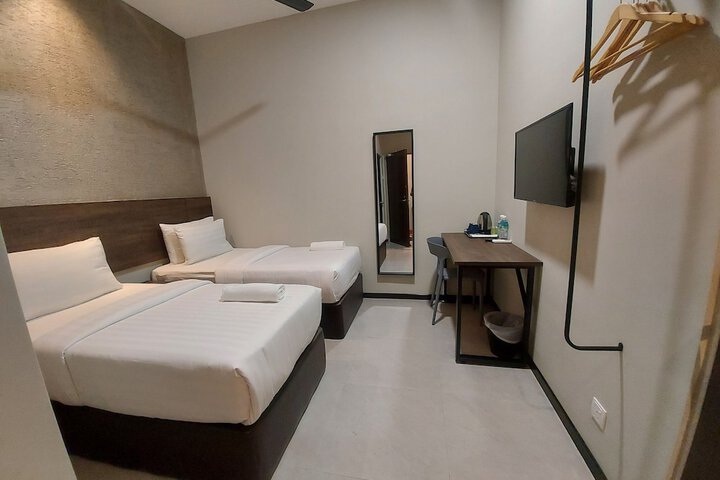 Room 73 of 138