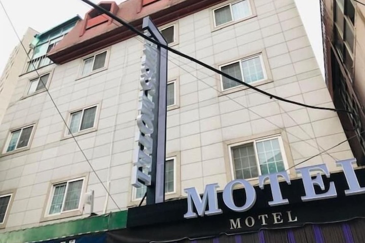 Hotel 34 of 34
