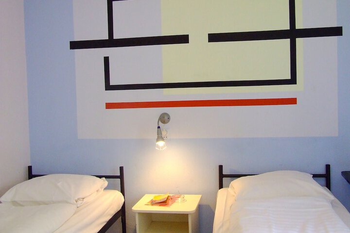 Room 25 of 91