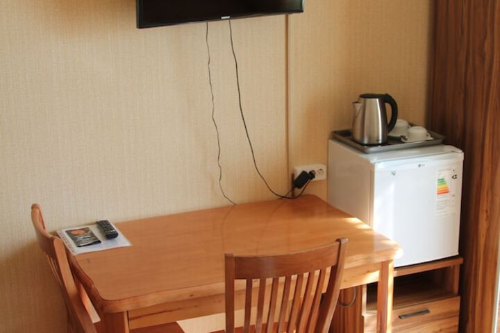 Room 9 of 68