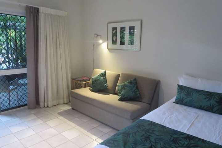 Room 4 of 71