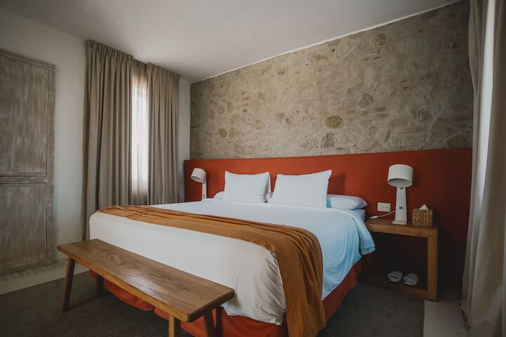 Room 4 of 44