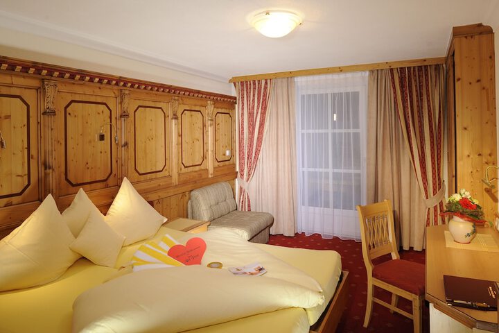 Room 7 of 157