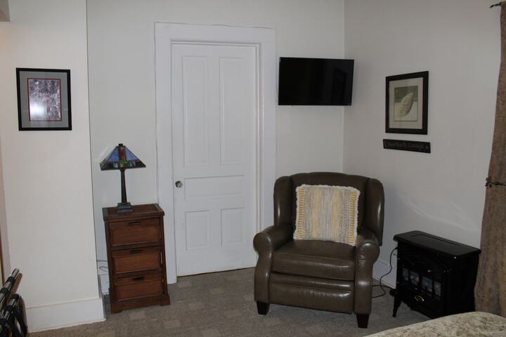 Room 11 of 65