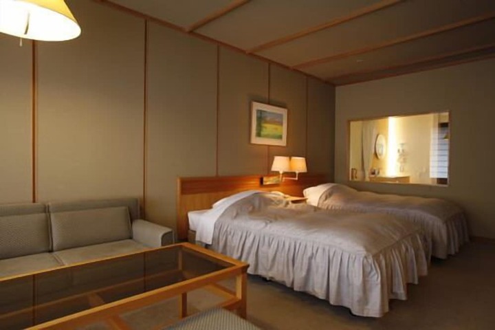 Room 10 of 53