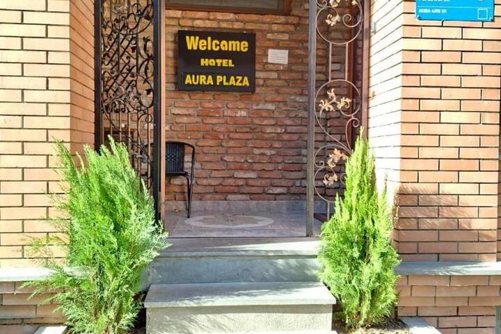 Aura Plaza Hotel