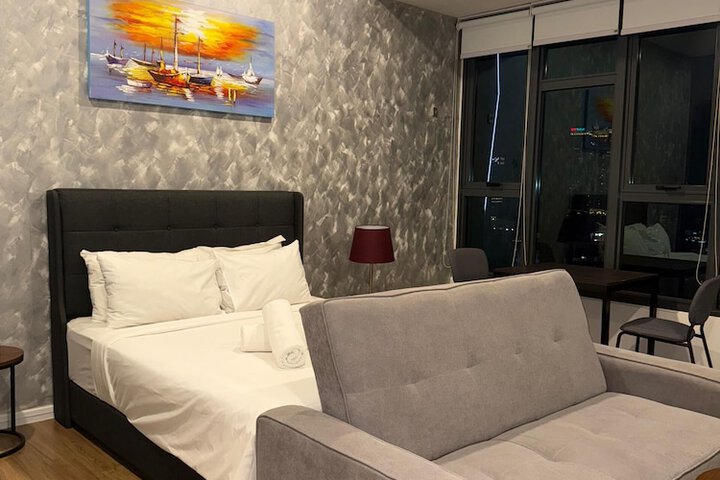 Room 42 of 77
